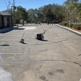 -parking lot maintenance, sealcoating, asphalt repair-
