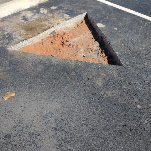 -parking lot maintenance, sealcoating, asphalt repair-