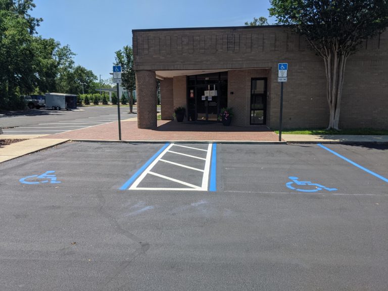 pensacola-parking-lot-sealcoating-striping-033 pensacola parking lot sealcoating striping crack seal example