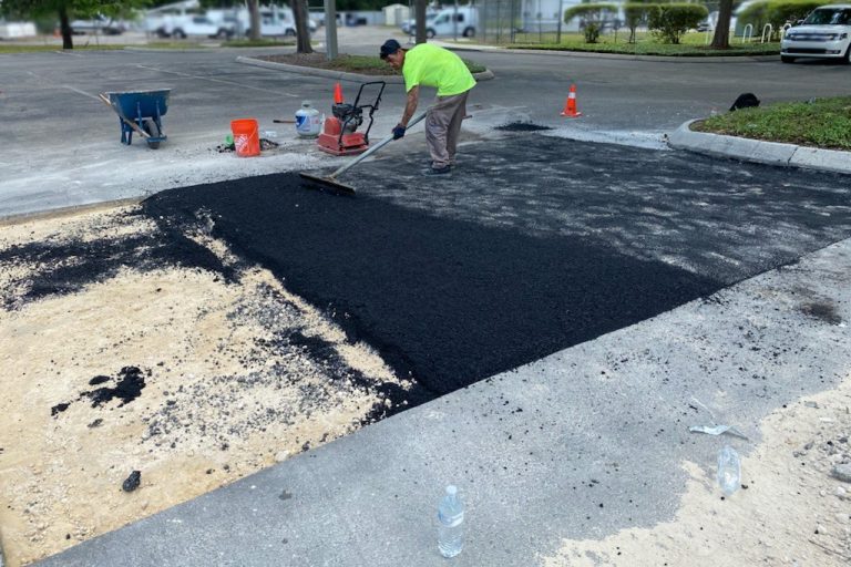 66902 -parking lot maintenance, sealcoating, asphalt repair-