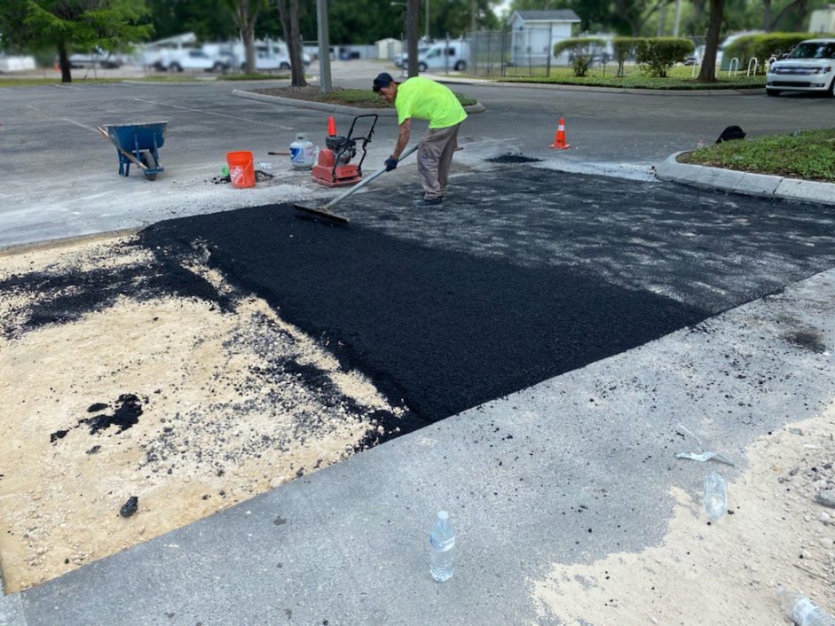 -parking lot maintenance, sealcoating, asphalt repair-
