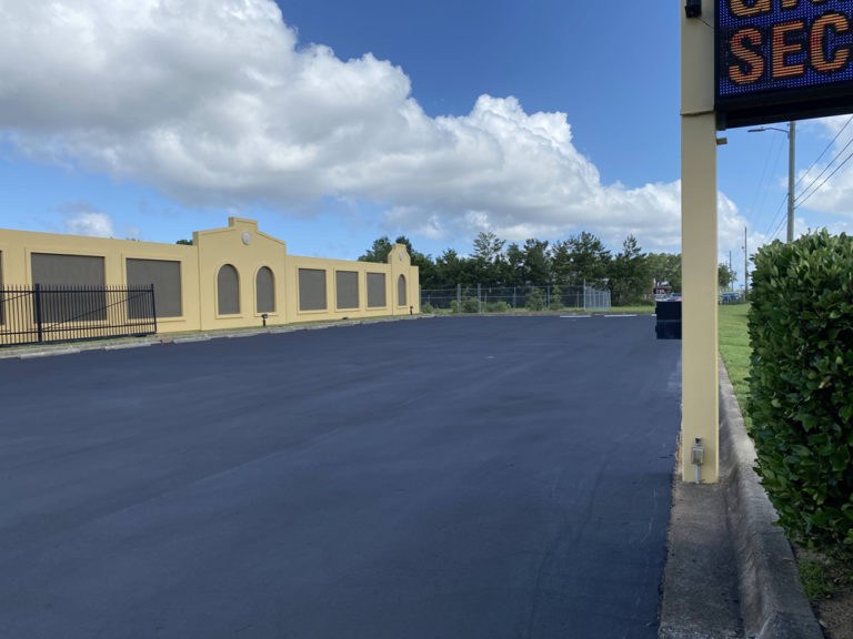 pensacola-parking-lot-sealcoating-striping-121