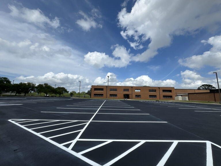 parkinglot-maintenance-job-project-007